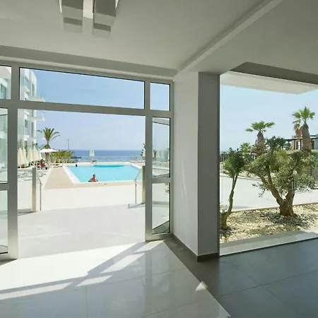 Too Coool 1 Bedroom Coralli *