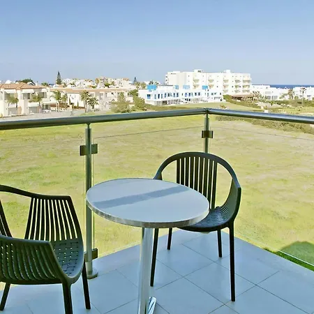 Apartment Too Coool 1 Bedroom Coralli *
