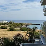 Apartment Too Coool 1 Bedroom Coralli *