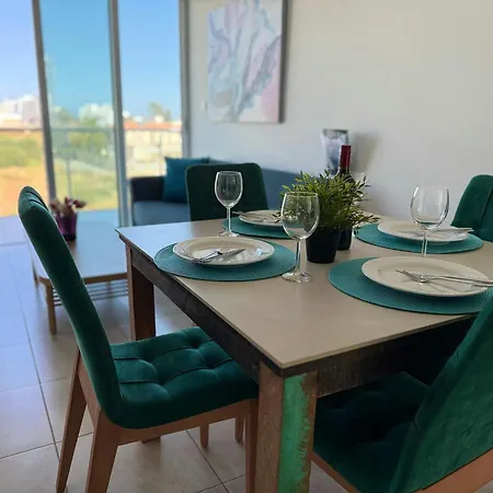 Too Coool 1 Bedroom Coralli 프로타라스